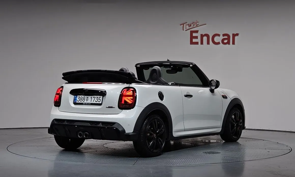 Mini Cooper Convertible 2024 из KR, фото 5