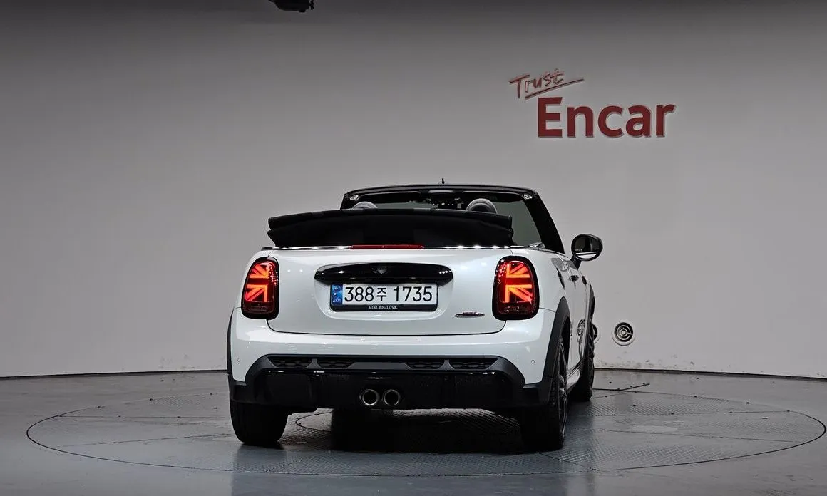 Mini Cooper Convertible 2024 из KR, фото 4