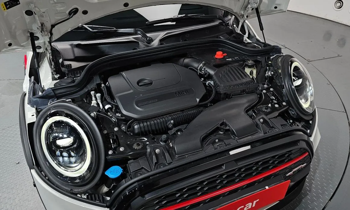 Mini Cooper Convertible 2024 из KR, фото 7