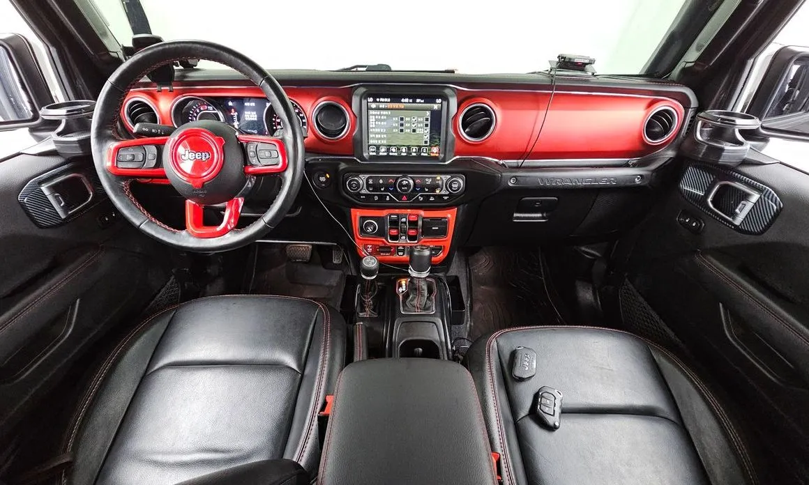 Jeep Wrangler — фото 8