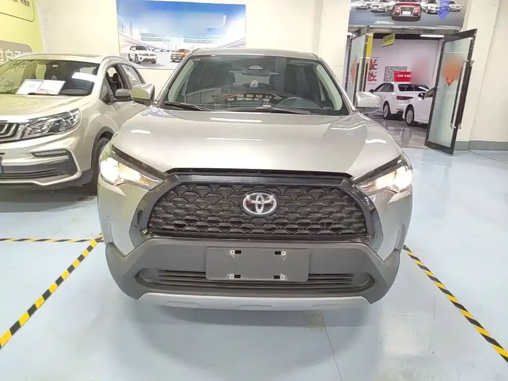 Toyota Corolla Cross 2024 из CN, фото 7