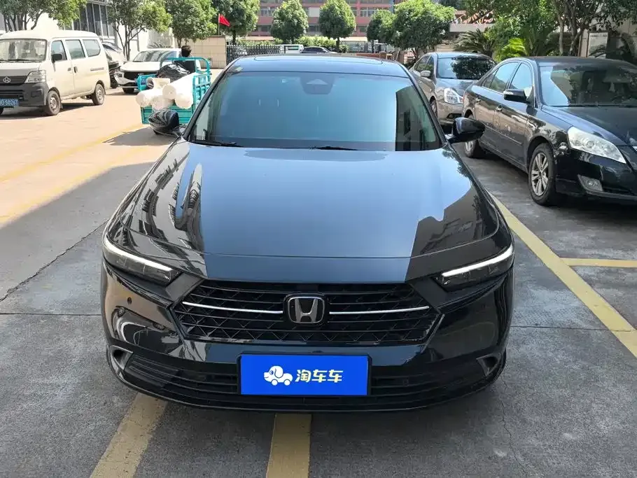 Honda Accord — фото 4