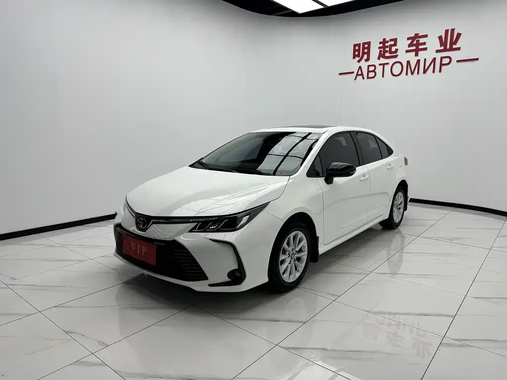 Toyota Corolla — фото 5