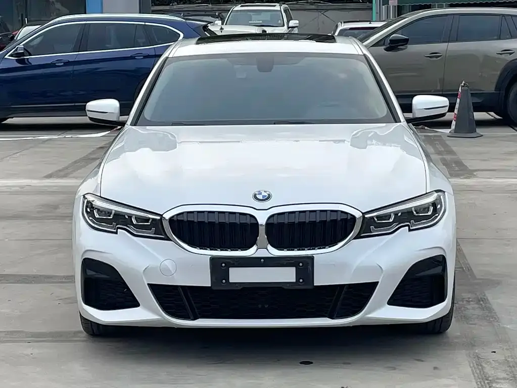 BMW 3 Series — фото 1