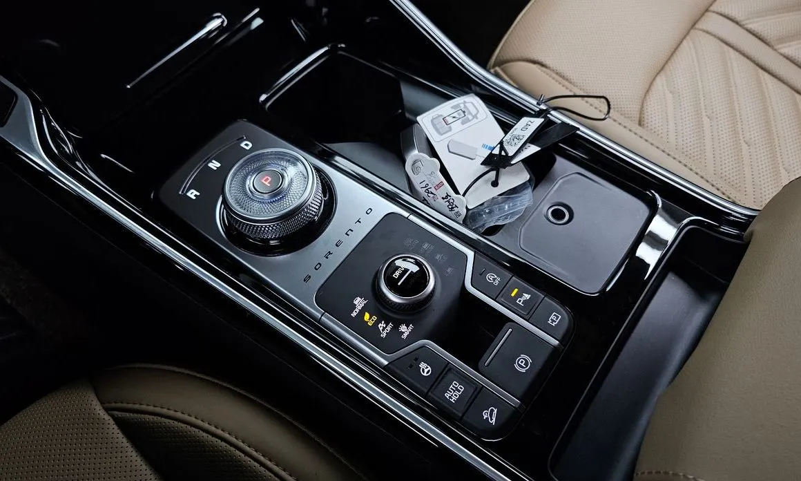 Kia Sorento — фото 4