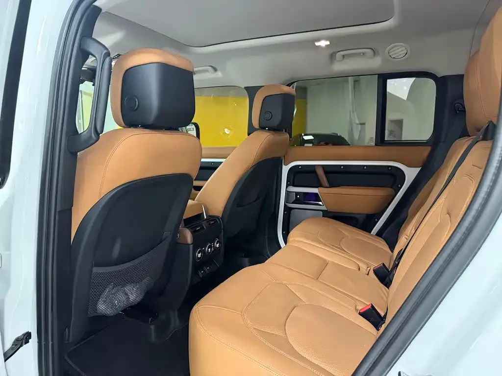 Land Rover Defender — фото 9