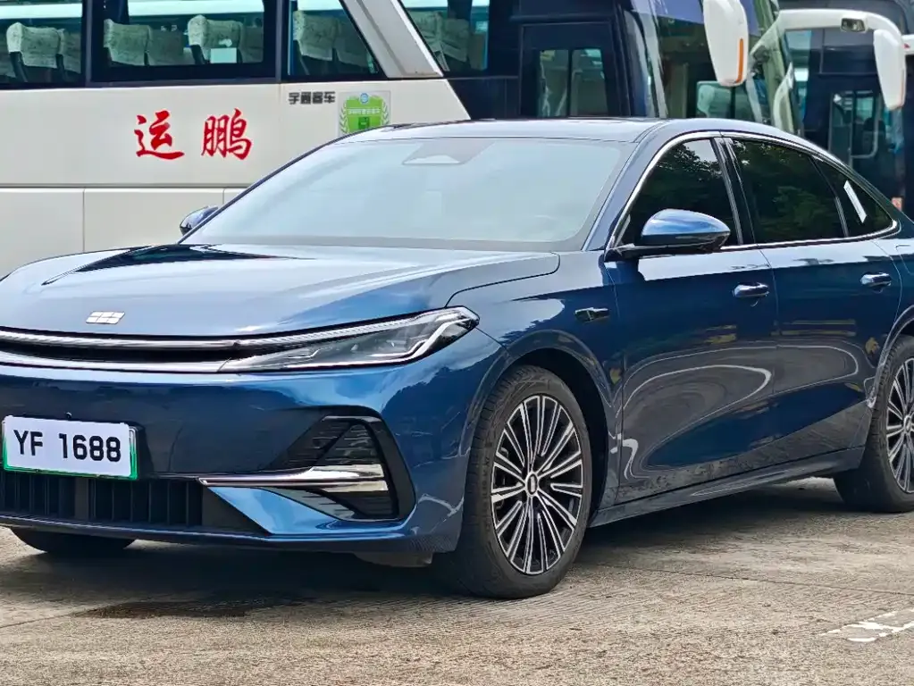 Geely 银河A7 EM — фото 1