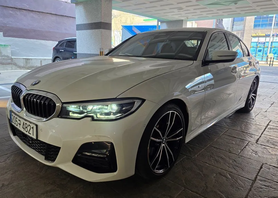 BMW 3-Series — фото 1