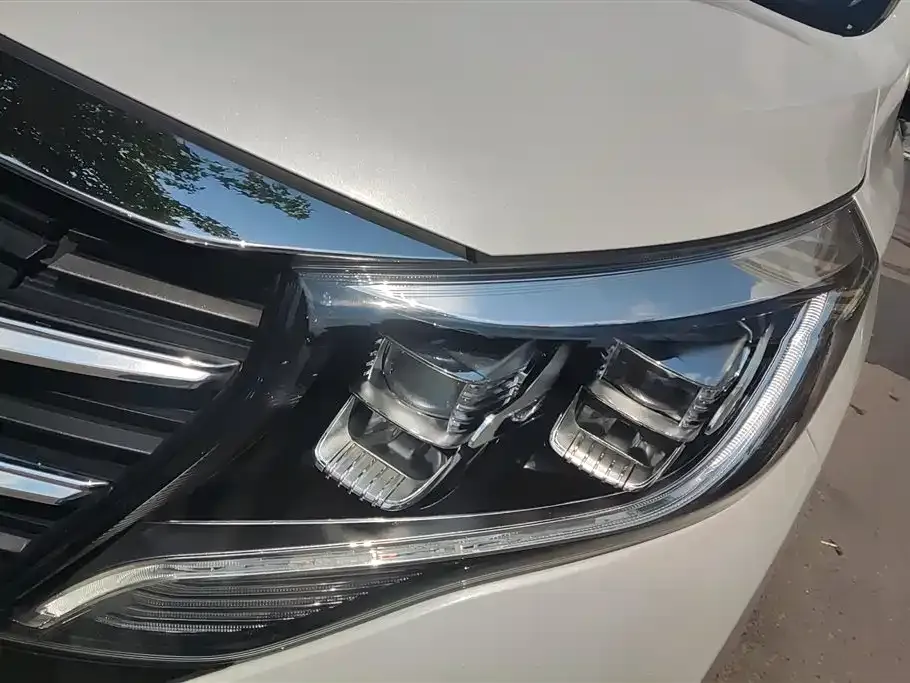 GAC Motor Trumpchi M8 — фото 9
