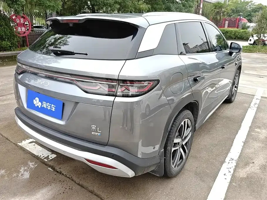 BYD L DM-i — фото 7