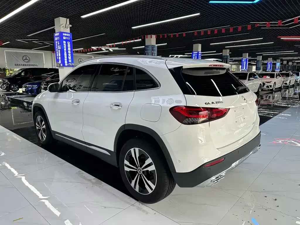 Mercedes-Benz GLA — фото 4