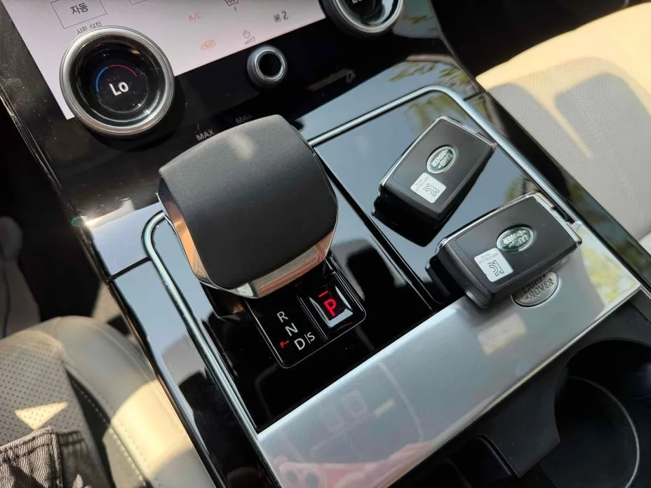 Land Rover Range Rover Velar 2021 из KR, фото 3