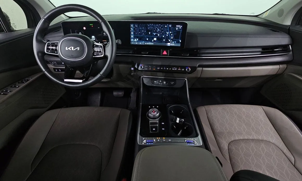 Kia Carnival — фото 4