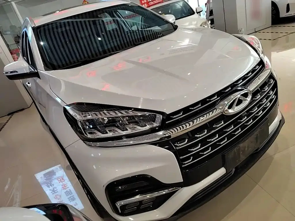 Chery Tiggo 8 — фото 4