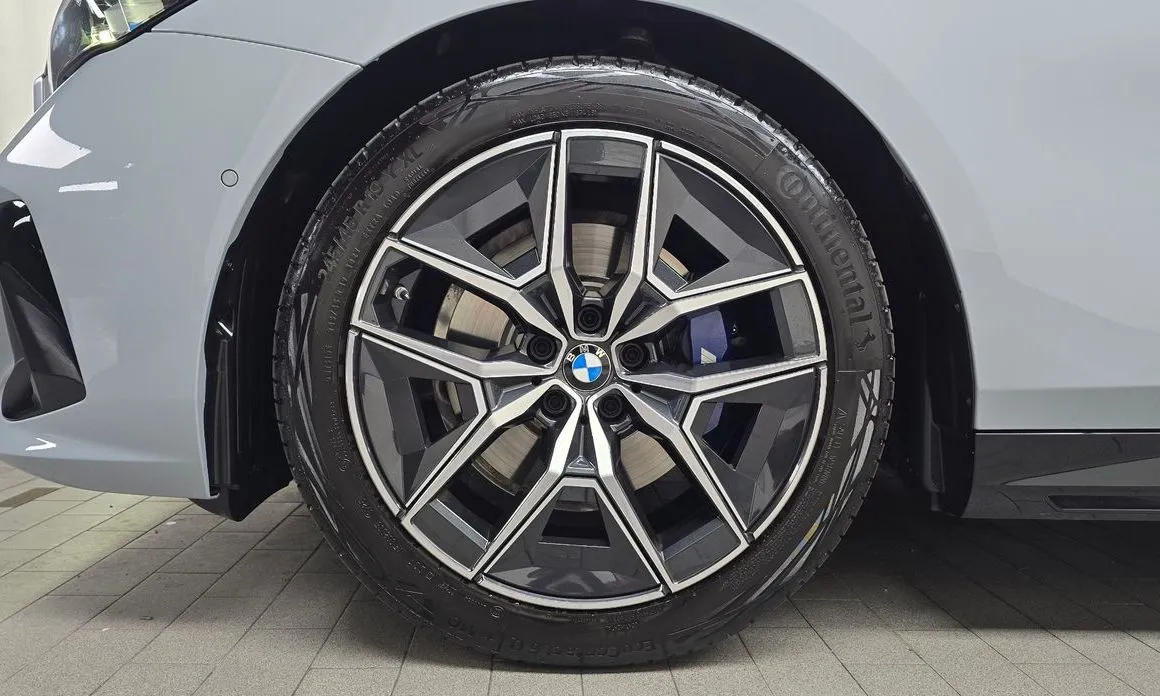 BMW 5-Series 2026 из KR, фото 9