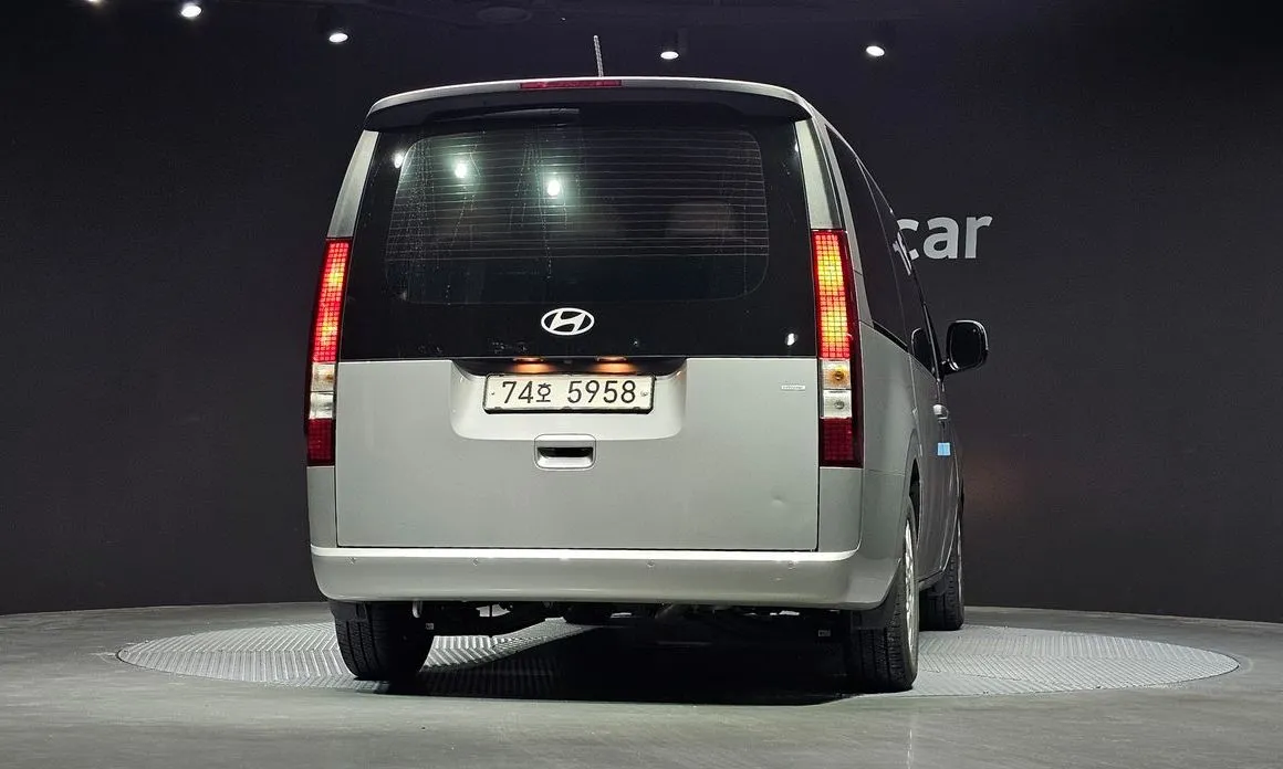 Hyundai Staria — фото 3