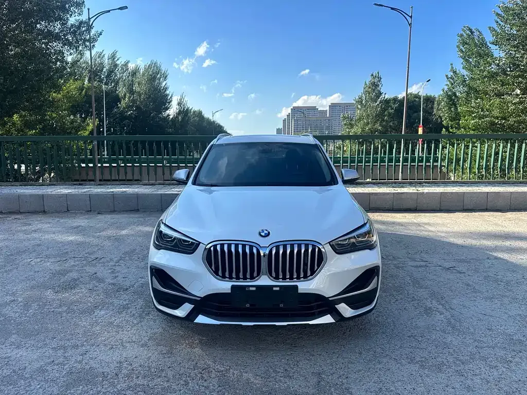 BMW X1 — фото 5