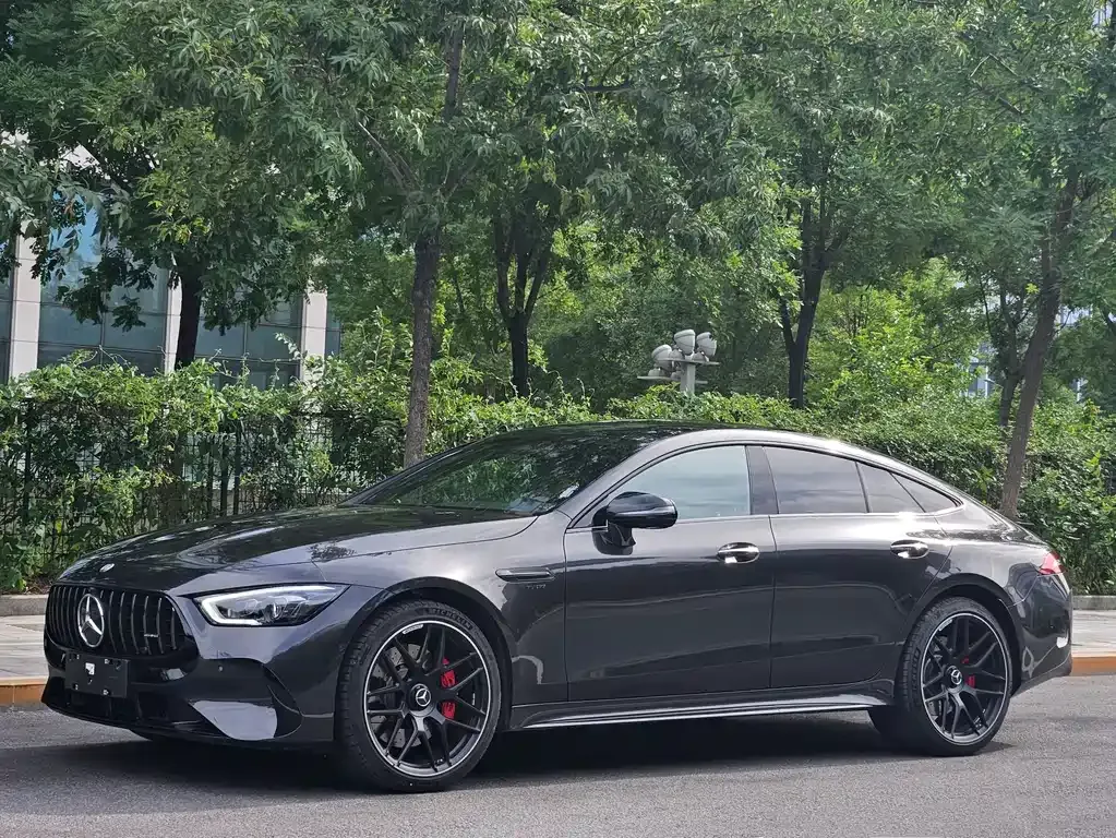 Mercedes-Benz AMG GT — фото 1