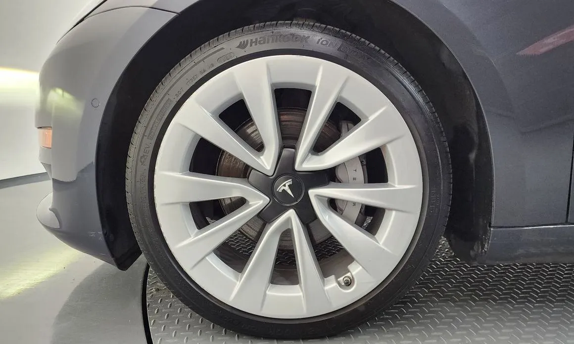 Tesla Model 3 2021 из KR, фото 8