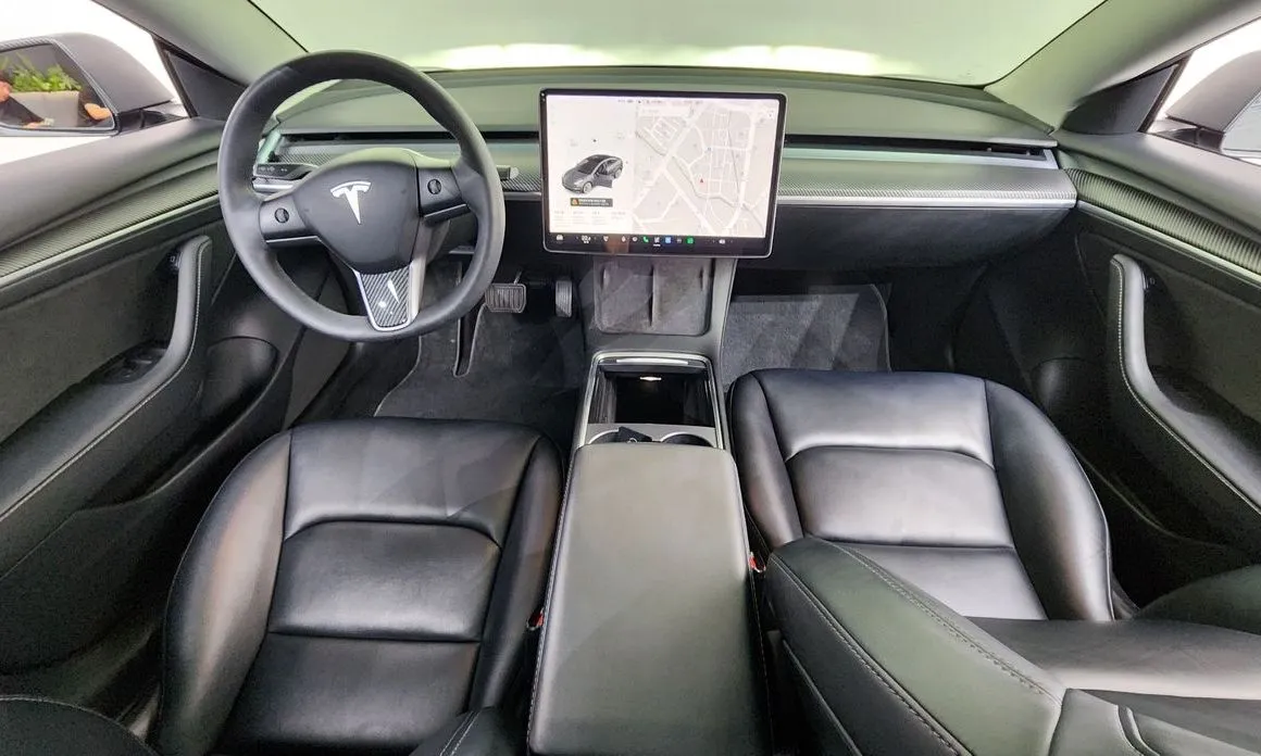 Tesla Model 3 2021 из KR, фото 4