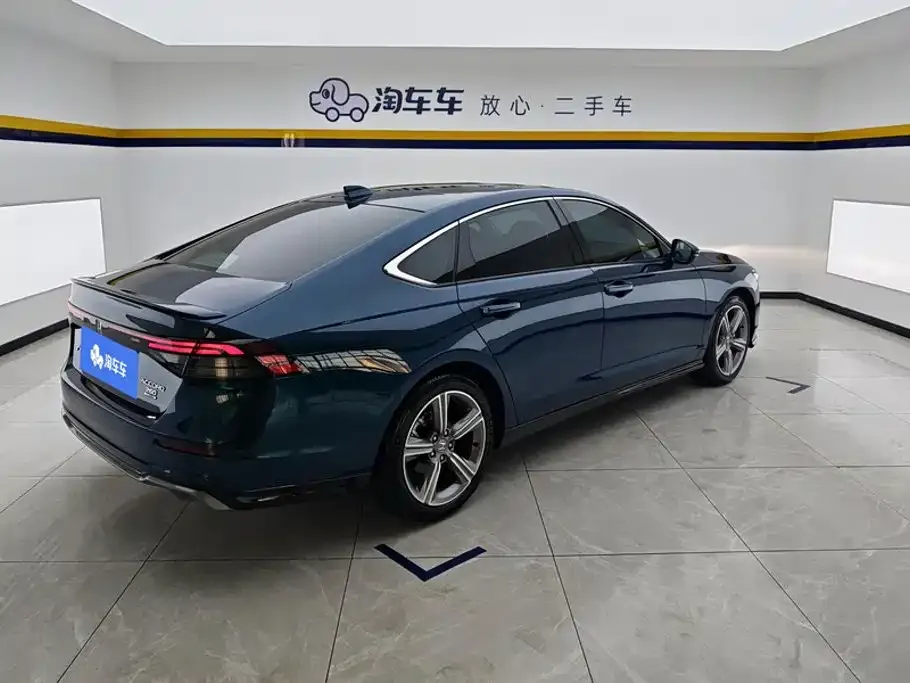 Honda Accord — фото 5