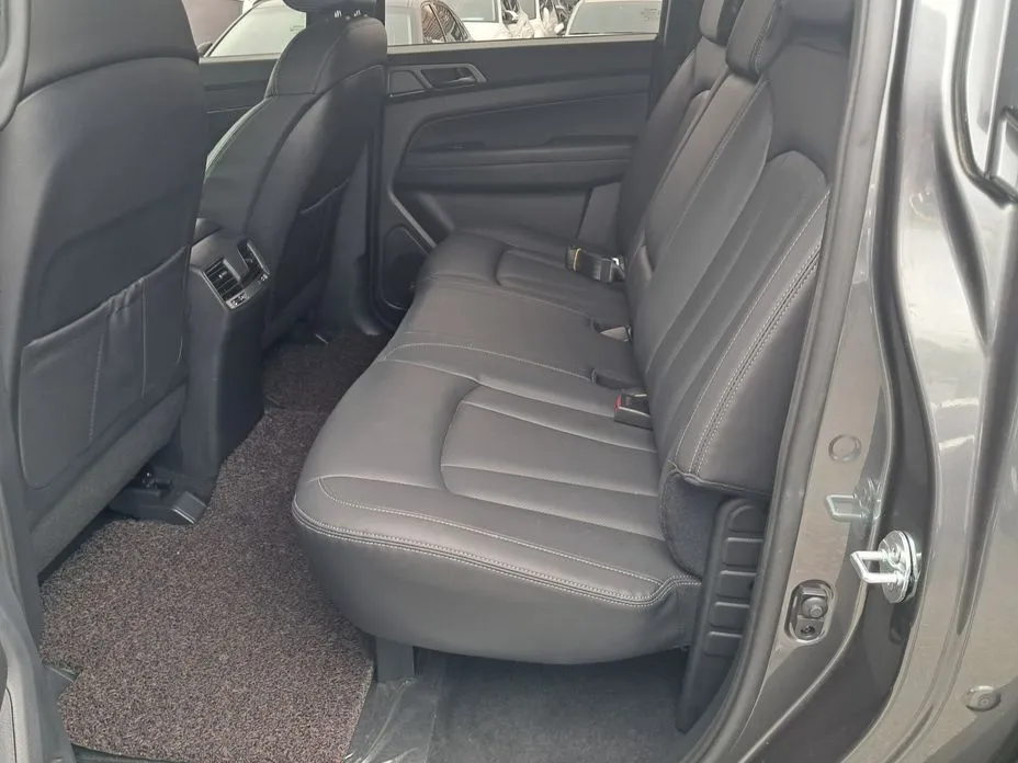 KG Mobility (Ssangyong) Rexton — фото 2