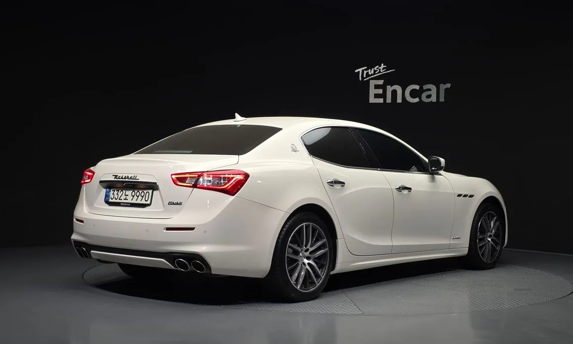 Maserati Ghibli — фото 9