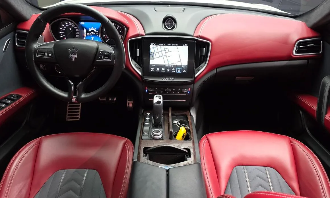Maserati Ghibli — фото 8