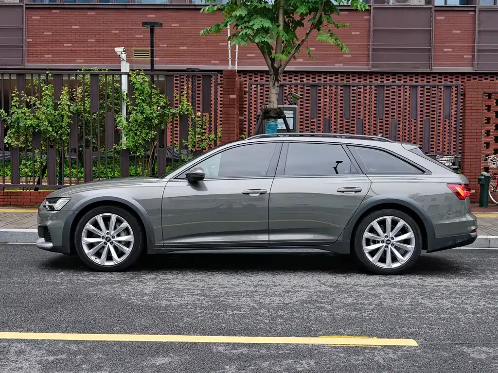 Audi A6 (Import) — фото 8