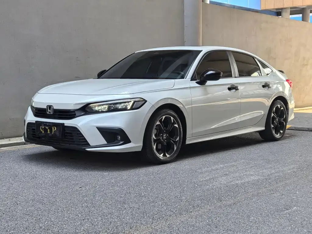 Honda Civic — фото 1