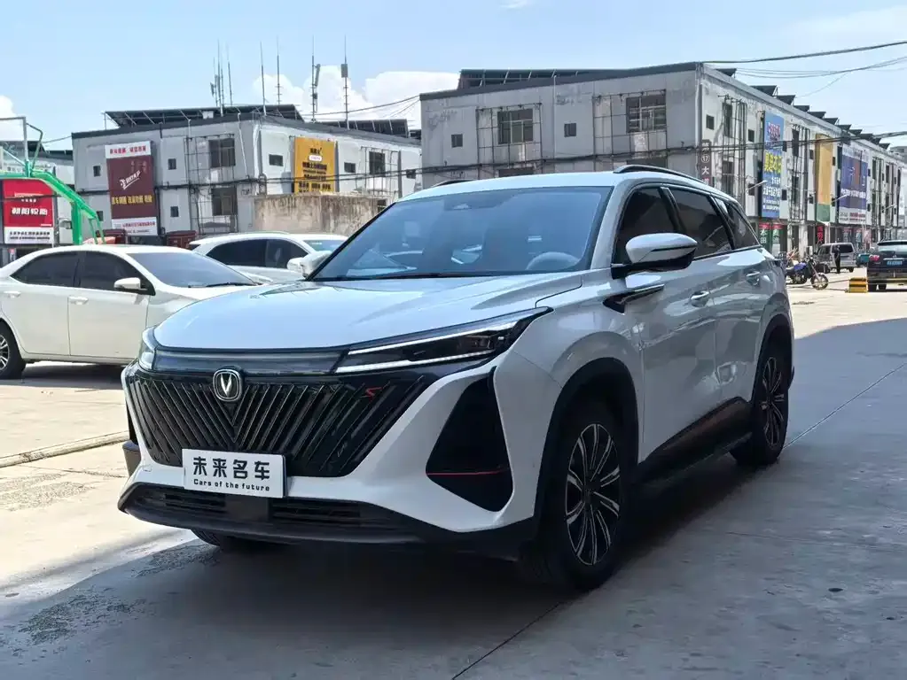 Changan CS75PLUS — фото 1