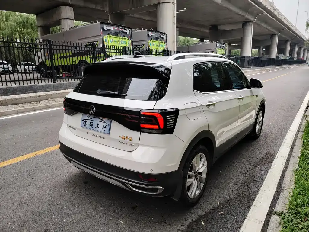 Volkswagen T-Cross — фото 5