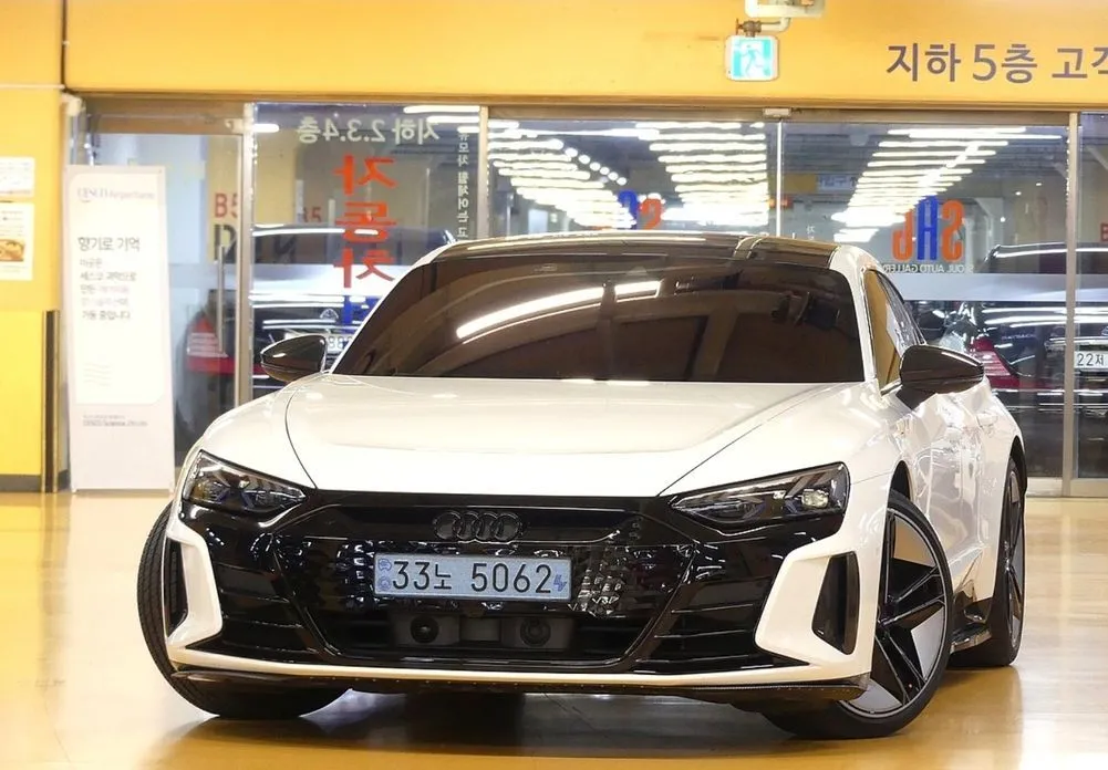 Audi RS e-tron GT 2022 из KR, фото 5