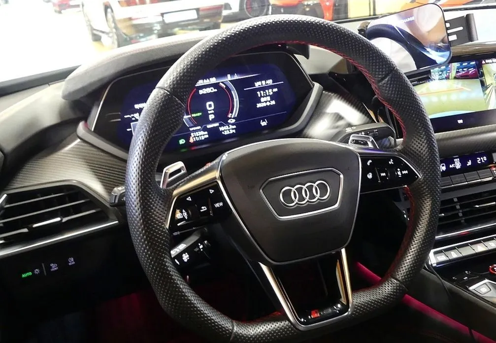 Audi RS e-tron GT 2022 из KR, фото 7