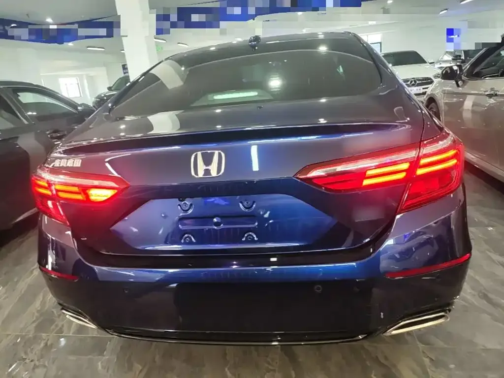 Honda Inspire — фото 4