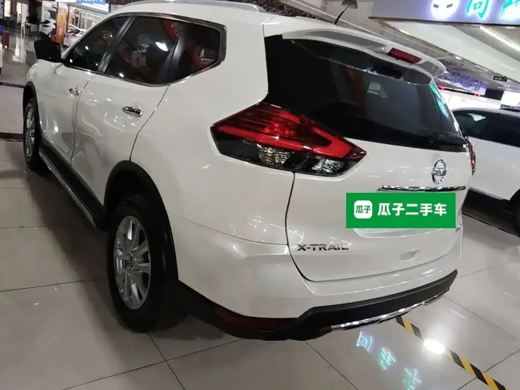 Nissan X-Trail — фото 10
