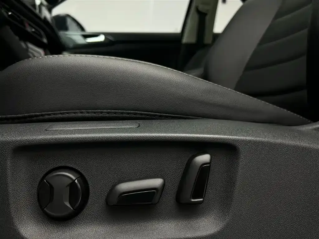 Volkswagen Tharu — фото 7
