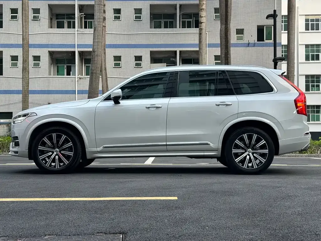 Volvo XC90 2021 из CN, фото 4