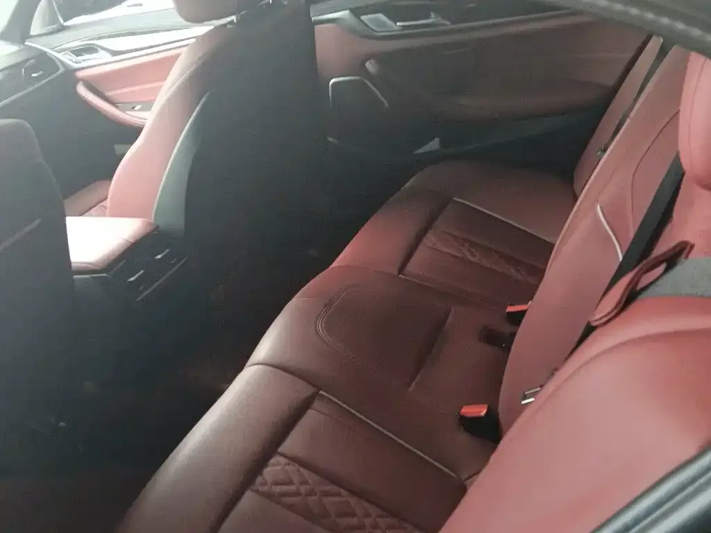 BMW 5 Series — фото 10