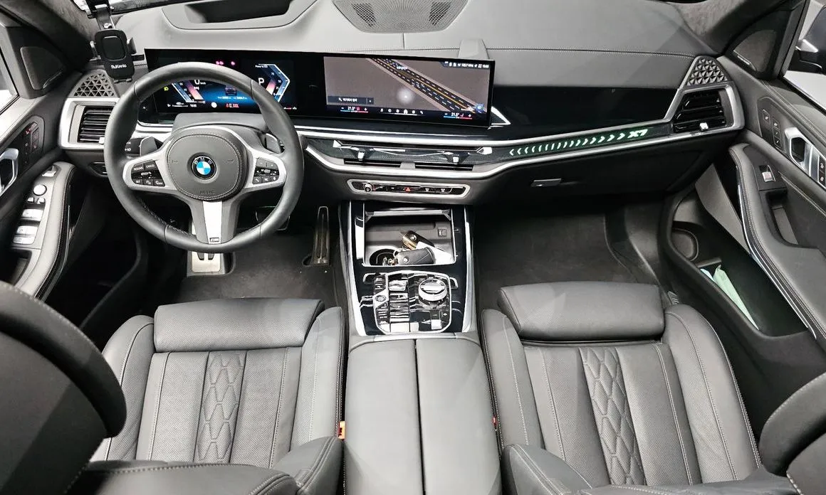 BMW X7 — фото 10