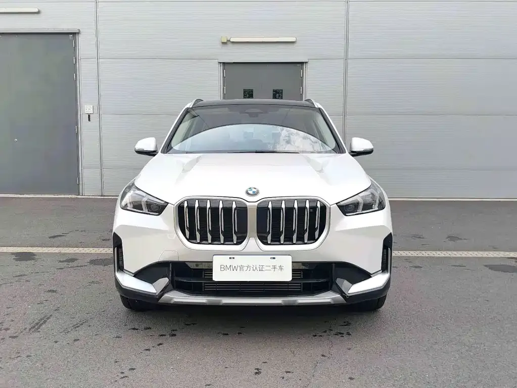 BMW X1 — фото 8