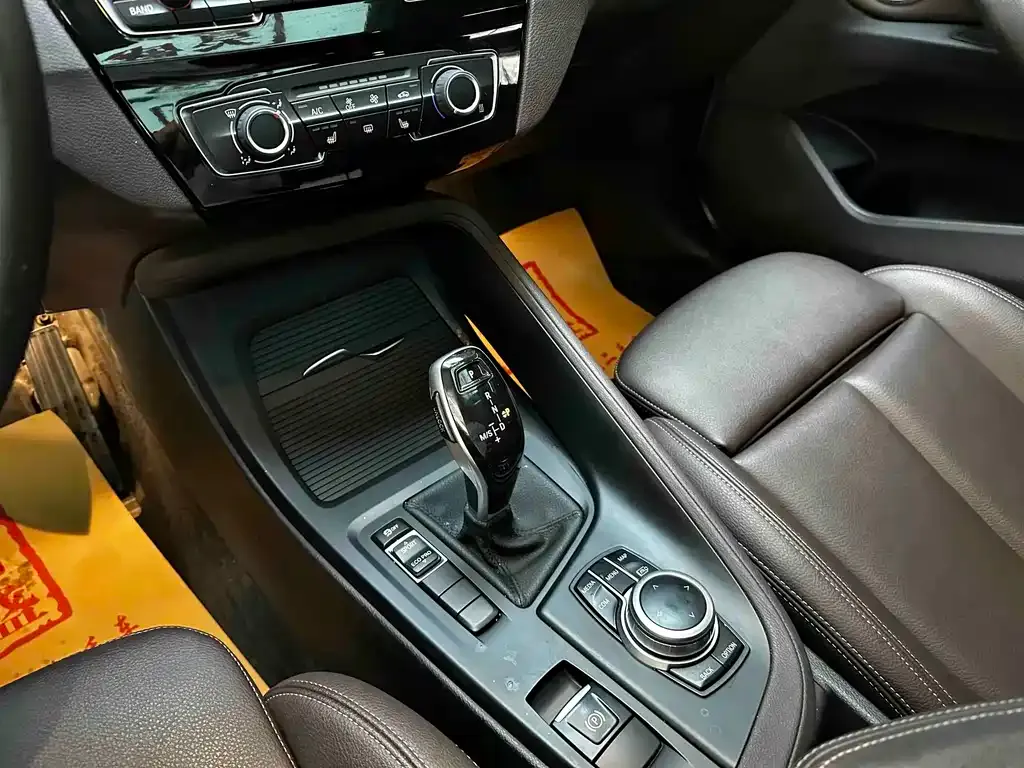 BMW X1 2021 из CN, фото 8