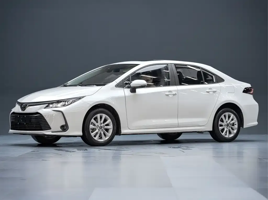 Toyota Corolla — фото 1