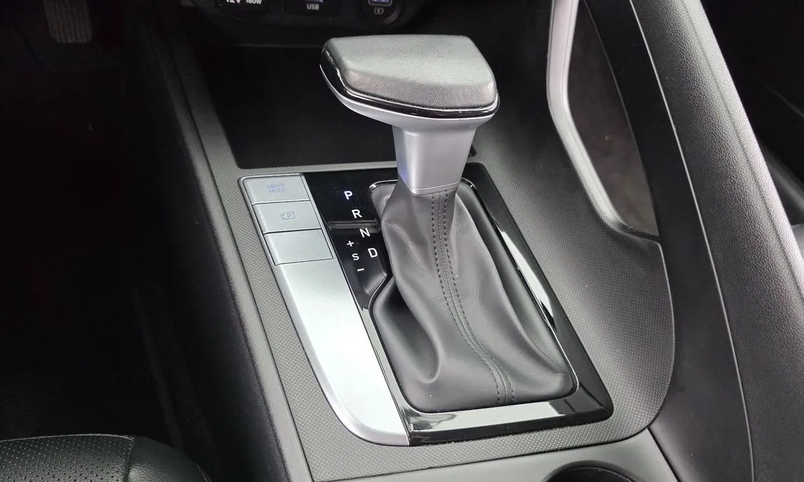 Hyundai AVANTE 2023 из KR, фото 9