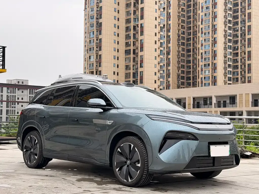 BYD Tang L — фото 3