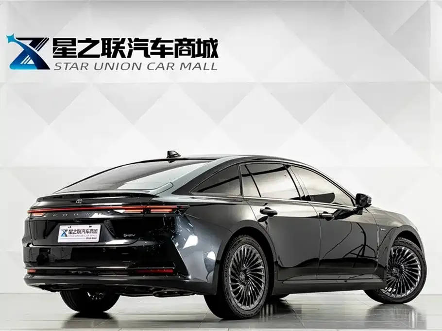 Toyota Crown (Import) 2025 из CN, фото 9