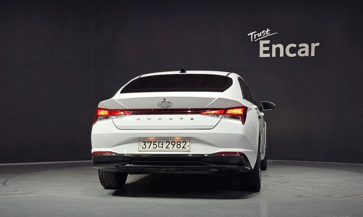Hyundai AVANTE — фото 4