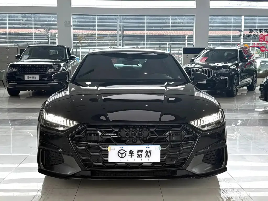 Audi A7L — фото 8