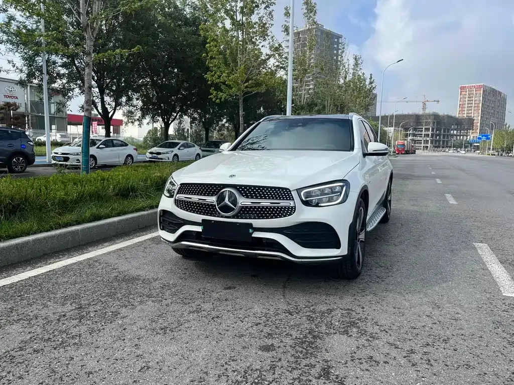 Mercedes-Benz GLC — фото 1