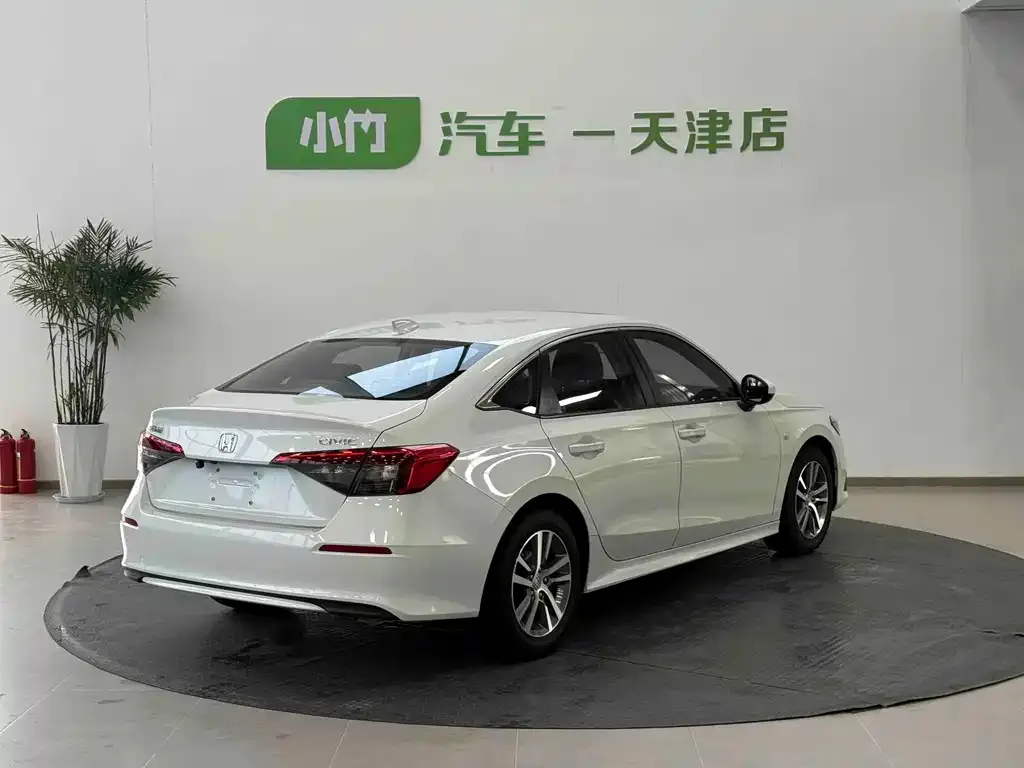 Honda Civic — фото 10